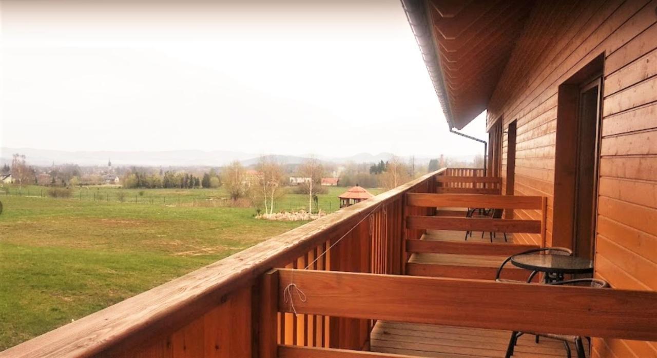 B&B Dom Z Bali Milków Exterior foto